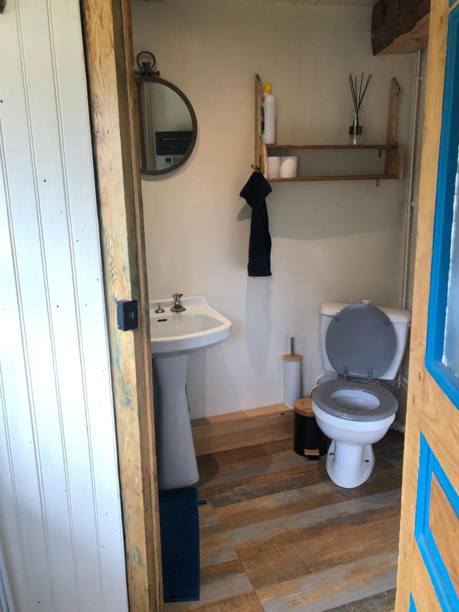 La Auarje: Appartement Avec Jardin & Terrasse Cierp Esterno foto