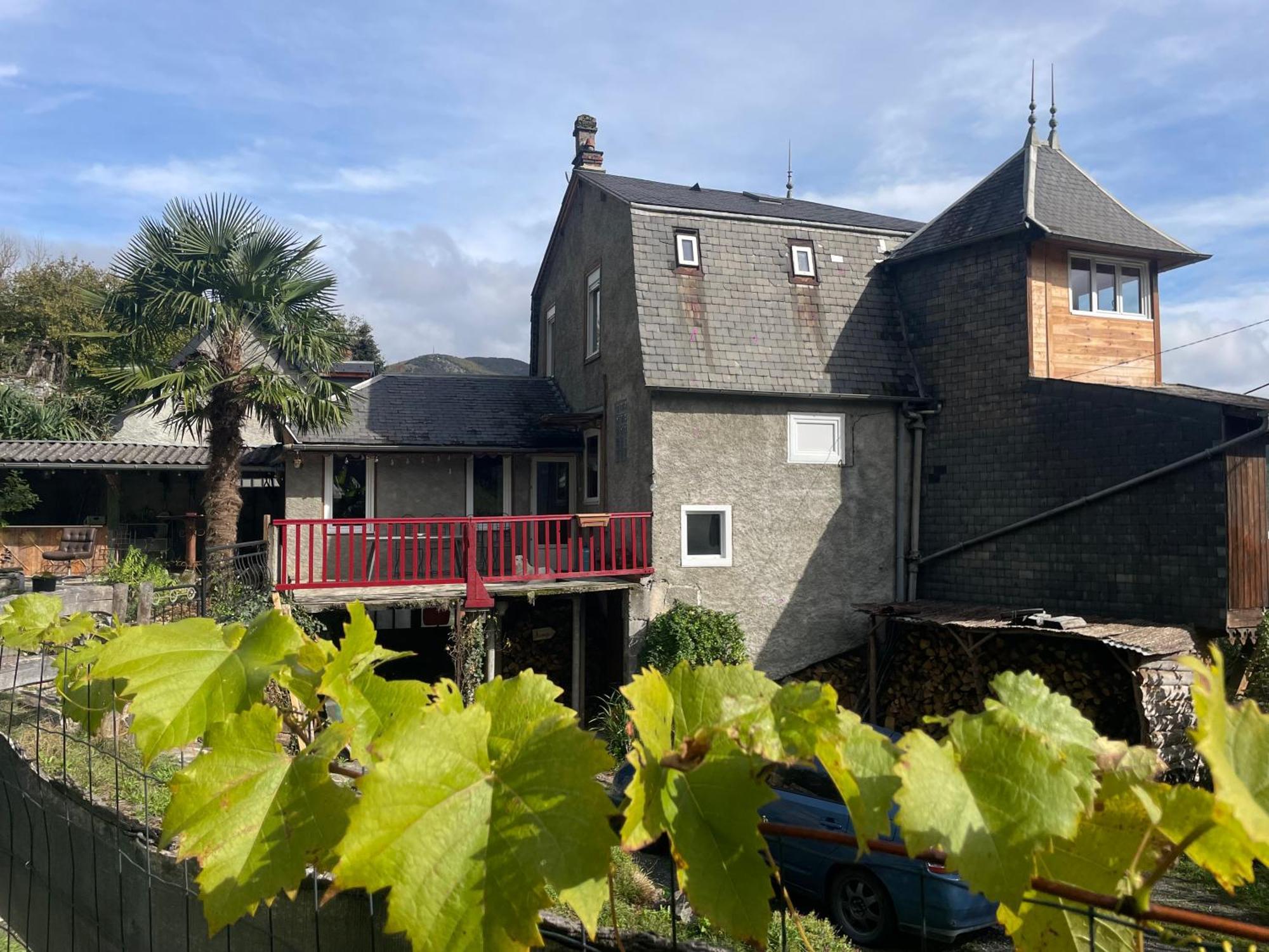 La Auarje: Appartement Avec Jardin & Terrasse Cierp Esterno foto